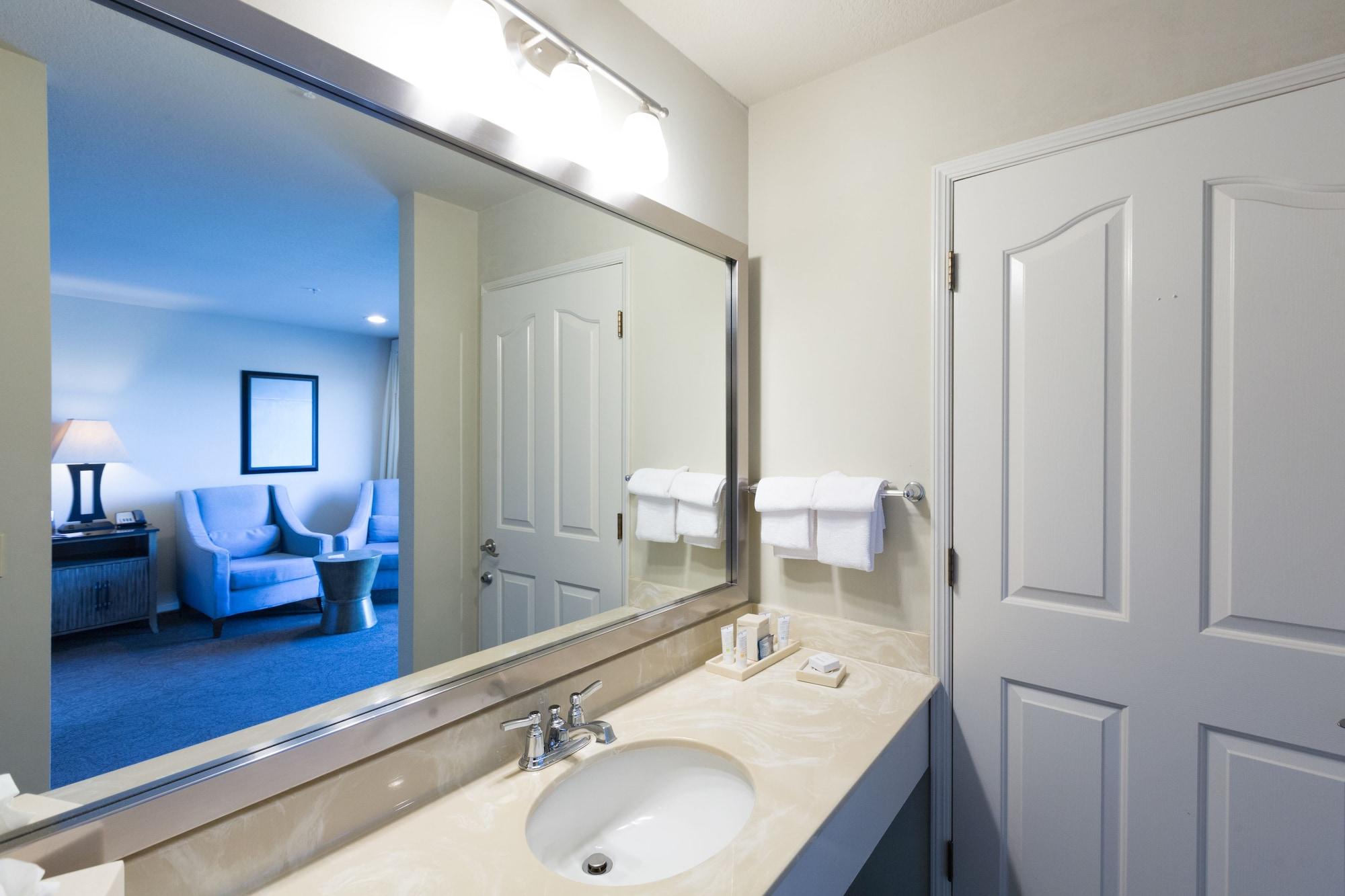 Cambria Landing Inn And Suites Ngoại thất bức ảnh
