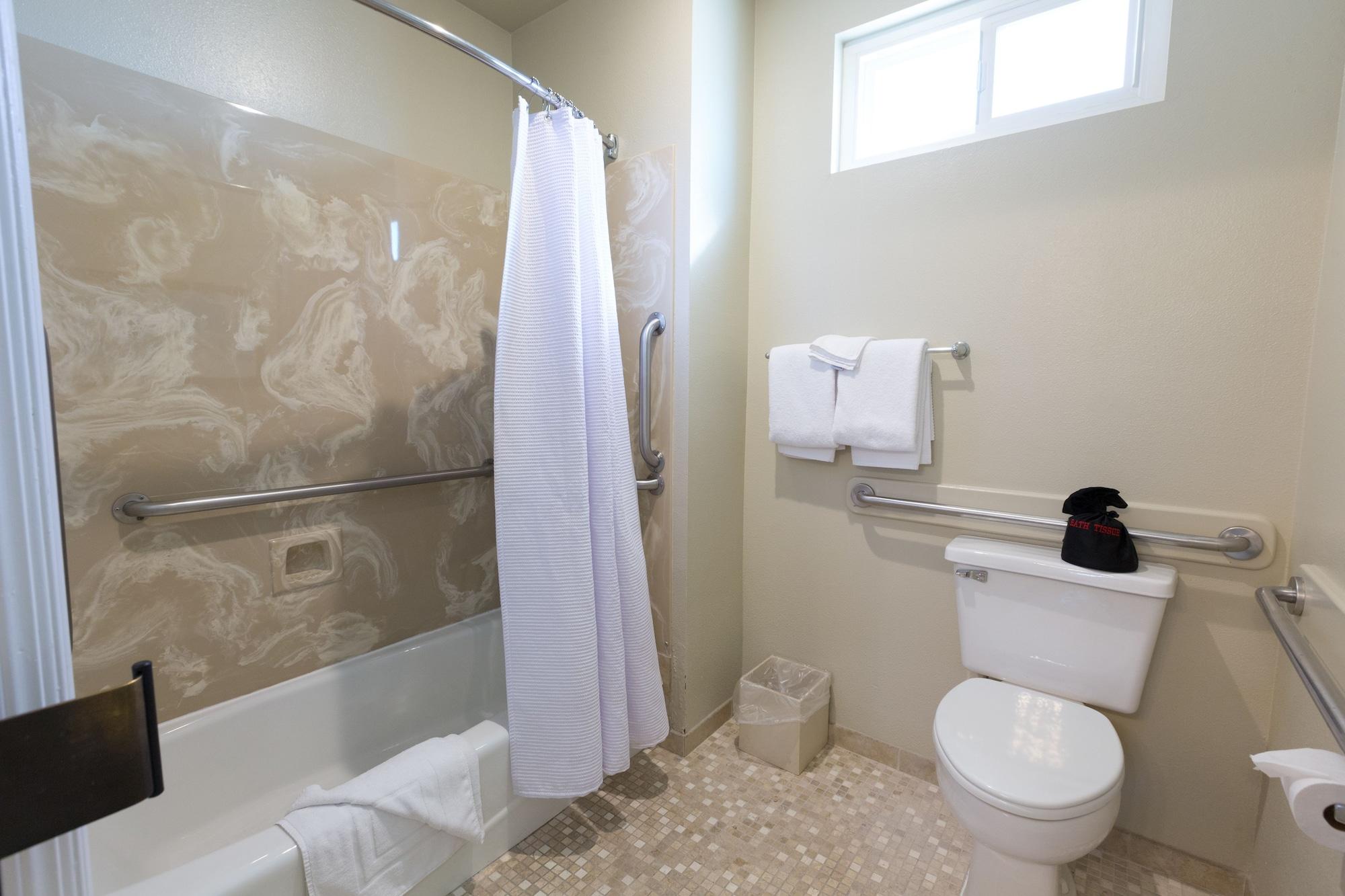 Cambria Landing Inn And Suites Ngoại thất bức ảnh