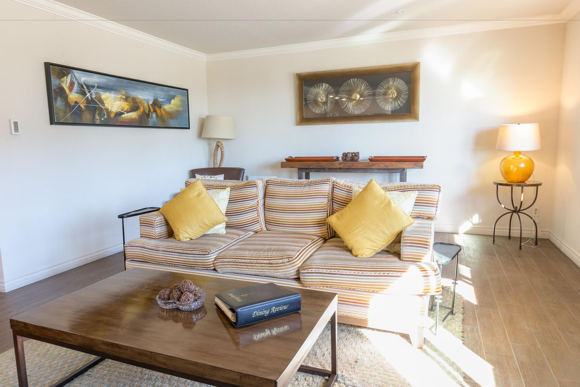 Cambria Landing Inn And Suites Ngoại thất bức ảnh